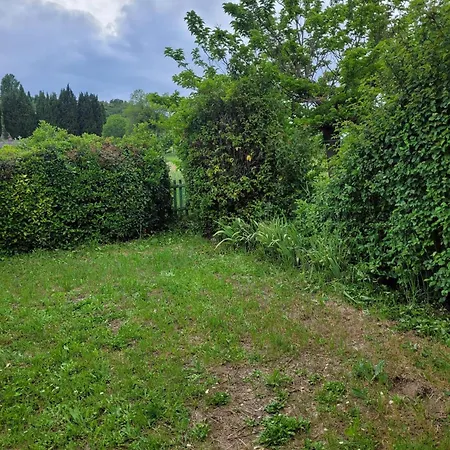 Сasa de vacaciones Maison Charmante A Avec Jardin Saint-Michel-lʼObservatoire